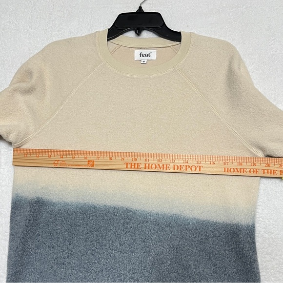Feat Blanket Blend Women's Ombre Cream Blue Crew Neck Sweatshirt Size Small - Picture 5 of 6